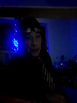 DaddyQuimHot online show from 12-17-25, 07:03