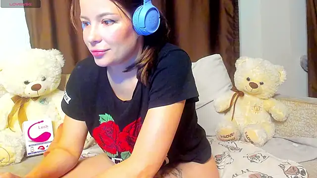 Leila purr18 online show from 10-05-25, 09:13