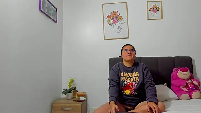 Snapshot of evaa_miaa chatting on 02-25-26, 11:09 evaa miaa online show from 02-25-26, 11:09