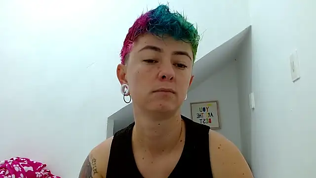 tomboyblue online show from 11-05-25, 03:01