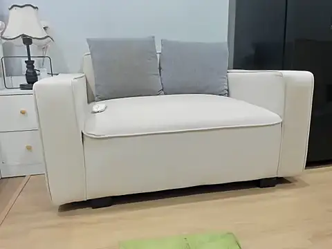 Snapshot of Mieko99 chatting on 11-28-25, 03:31 Mieko99 online show from 11-28-25, 03:31