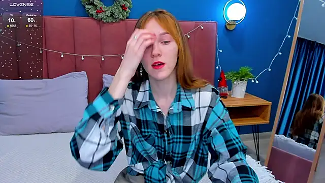 Snapshot of VanillaKelly chatting on 12-30-24, 01:58 VanillaKelly online show from 12-30-24, 01:58