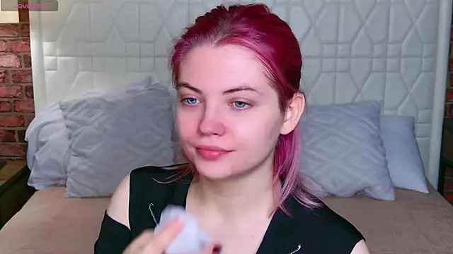 Lisa Adam online show from 10-07-25, 06:05