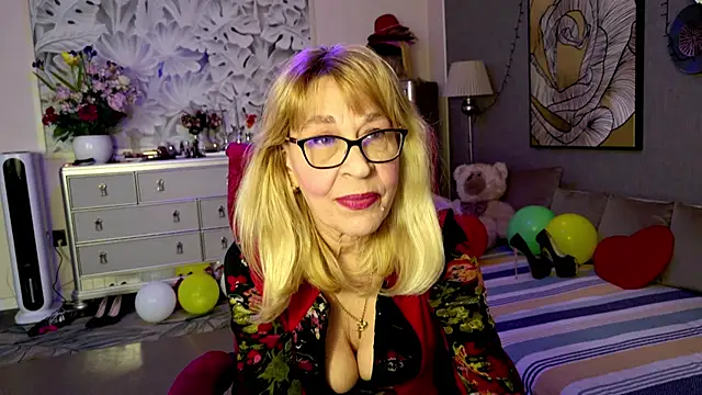 HornyMilf 555 online show from 02-18-26, 01:51