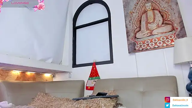DahianaLincoln online show from 12-22-25, 10:07