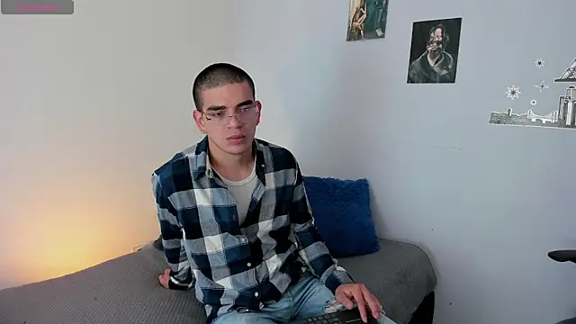 Ares Johnson online show from 01-03-25, 01:58