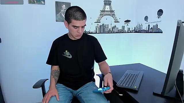 Ares Johnson online show from 01-10-25, 09:31