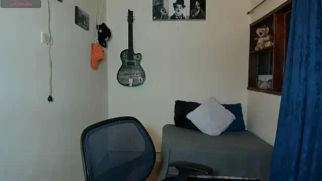 Ares Johnson online show from 02-14-25, 12:09