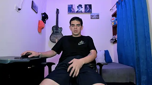 Ares Johnson online show from 02-19-25, 06:43