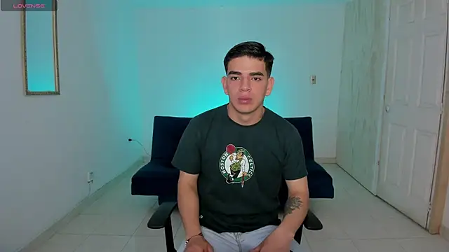 Ares Johnson online show from 10-03-25, 03:42
