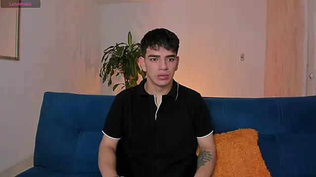 Ares Johnson online show from 10-08-25, 10:46