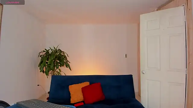 Ares Johnson online show from 10-11-25, 06:17