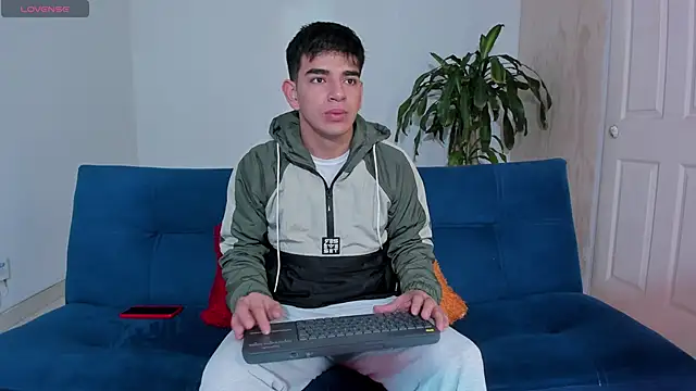 Ares Johnson online show from 10-21-25, 12:28