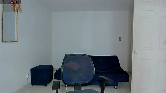 Ares Johnson online show from 11-05-25, 01:33