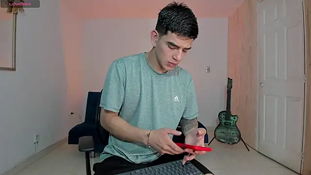 Ares Johnson online show from 11-07-25, 07:58