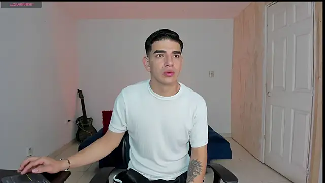 Ares Johnson online show from 11-19-25, 12:05