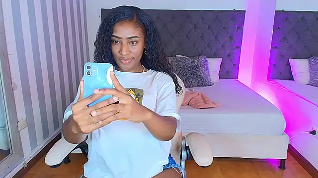 Snapshot of rebeca_cortez_ chatting on 01-09-25, 03:58 rebeca cortez online show from 01-09-25, 03:58