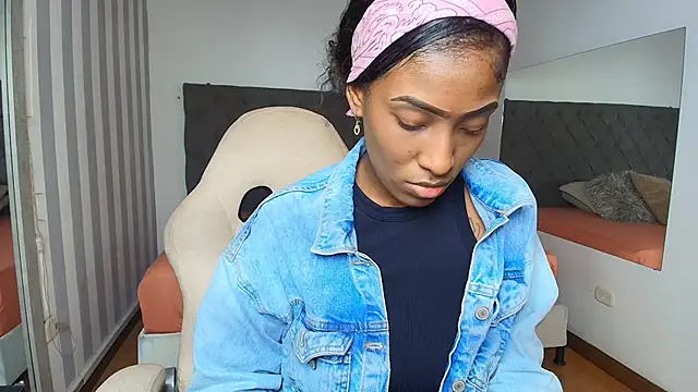 Snapshot of rebeca_cortez_ chatting on 01-28-25, 03:36 rebeca cortez online show from 01-28-25, 03:36