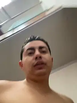 Snapshot of DanielGomez9 chatting on 02-25-25, 12:13 DanielGomez9 online show from 02-25-25, 12:13