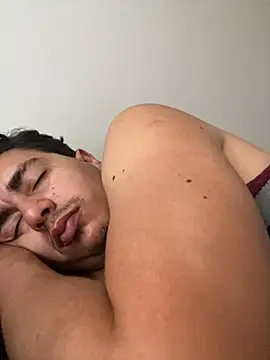 Snapshot of DanielGomez9 chatting on 03-21-25, 11:55 DanielGomez9 online show from 03-21-25, 11:55