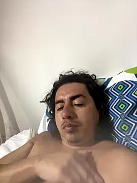 Snapshot of DanielGomez9 chatting on 12-15-25, 02:05 DanielGomez9 online show from 12-15-25, 02:05