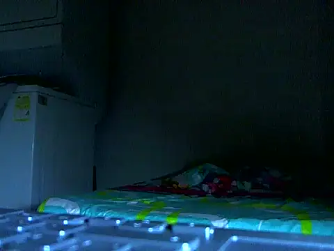 Ian zaenzz online show from 10-20-25, 07:36