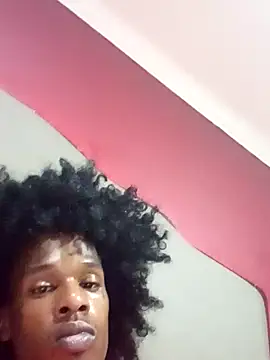 Snapshot of Puffgettingstuffed chatting on 09-14-25, 11:20 Puffgettingstuffed online show from 09-14-25, 11:20