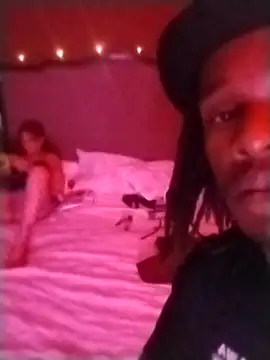 Snapshot of Puffgettingstuffed chatting on 10-13-25, 01:55 Puffgettingstuffed online show from 10-13-25, 01:55