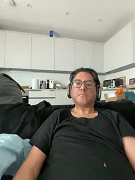 Robin007 online show from 03-12-25, 11:20