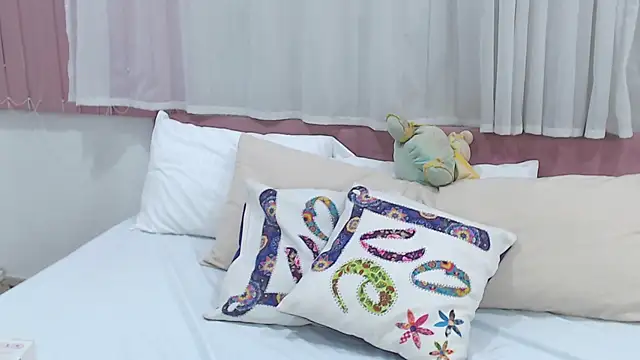 LexiiBloom online show from 01-24-25, 02:30