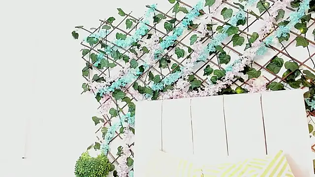 LexiiBloom online show from 09-19-25, 10:38