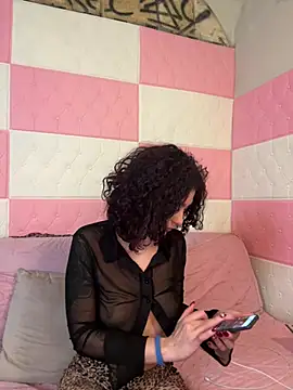 Strawberry queen91 online show from 01-12-26, 04:45