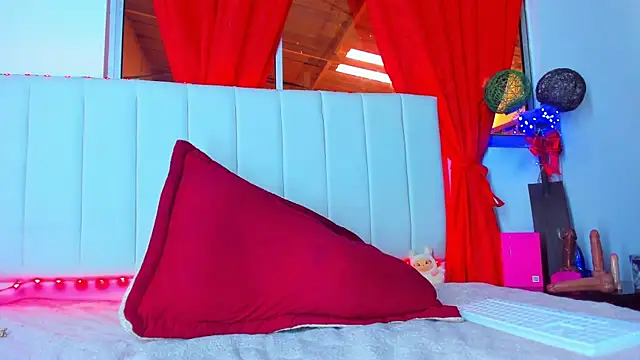 caro lyne  online show from 11-26-25, 01:23