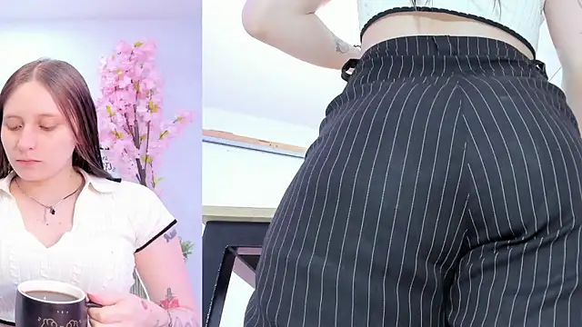 Snapshot of Siouxsie_cenobite chatting on 11-15-25, 11:07 Siouxsie cenobite online show from 11-15-25, 11:07