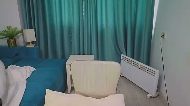 Snapshot of July_Kane chatting on 10-29-25, 06:37 July Kane online show from 10-29-25, 06:37