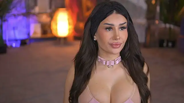 Snapshot of EvaZane chatting on 02-05-25, 01:54 EvaZane online show from 02-05-25, 01:54
