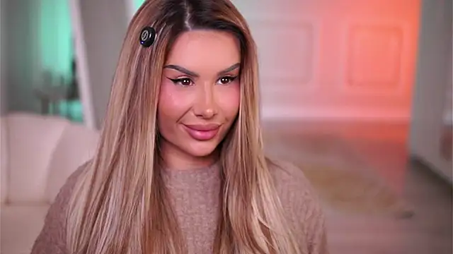 Snapshot of EvaZane chatting on 11-30-25, 10:58 EvaZane online show from 11-30-25, 10:58