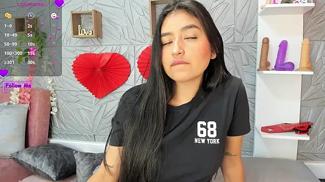 Snapshot of LilithKlain_ chatting on 02-22-25, 01:24 LilithKlain online show from 02-22-25, 01:24