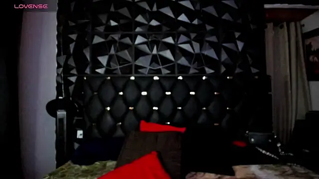 charlottemeyerr online show from 01-12-25, 06:16