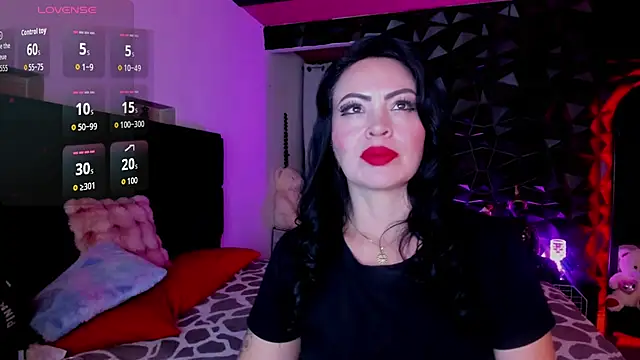 charlottemeyerr online show from 11-24-25, 07:35