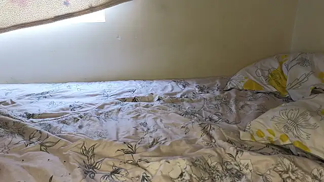 ViolettaSummer online show from 01-17-25, 09:28