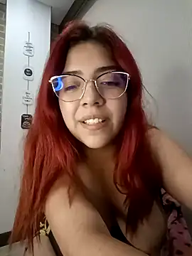 Snapshot of Rousse_Collinss chatting on 01-05-25, 06:02 Rousse Collinss online show from 01-05-25, 06:02