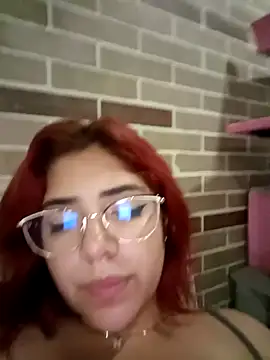 Snapshot of Rousse_Collinss chatting on 02-08-25, 02:15 Rousse Collinss online show from 02-08-25, 02:15