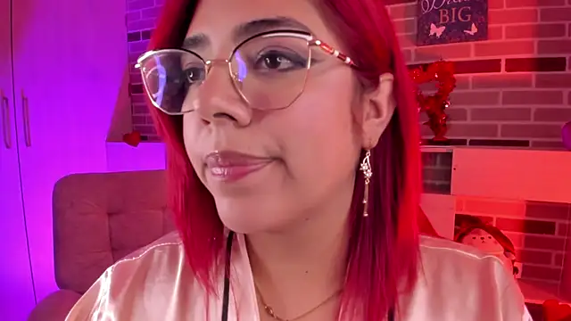 Snapshot of Rousse_Collinss chatting on 03-07-25, 01:42 Rousse Collinss online show from 03-07-25, 01:42