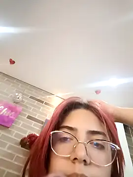 Snapshot of Rousse_Collinss chatting on 03-21-25, 03:35 Rousse Collinss online show from 03-21-25, 03:35