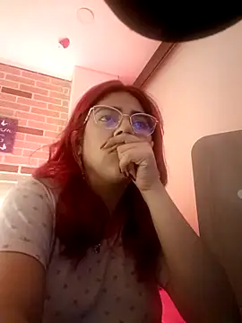 Snapshot of Rousse_Collinss chatting on 11-01-25, 05:09 Rousse Collinss online show from 11-01-25, 05:09