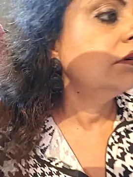 Snapshot of Maaya66 chatting on 12-06-24, 05:00 Maaya66 online show from 12-06-24, 05:00