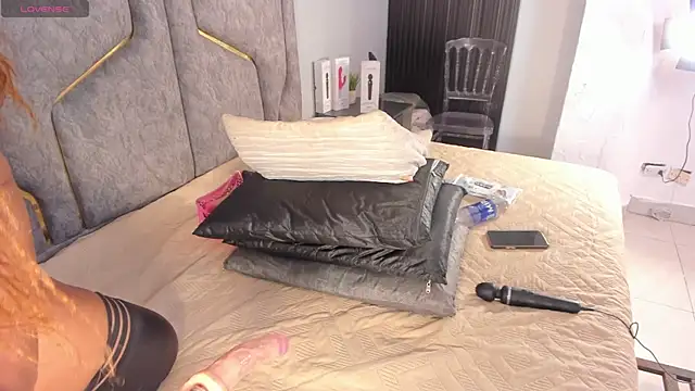 Katejordan online show from 01-29-25, 03:54