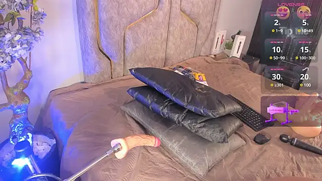 Snapshot of Katejordan chatting on 02-14-25, 04:26 Katejordan online show from 02-14-25, 04:26