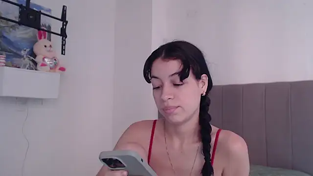 Snapshot of Caribbean_beauty_ chatting on 12-17-25, 08:26 Caribbean beauty online show from 12-17-25, 08:26